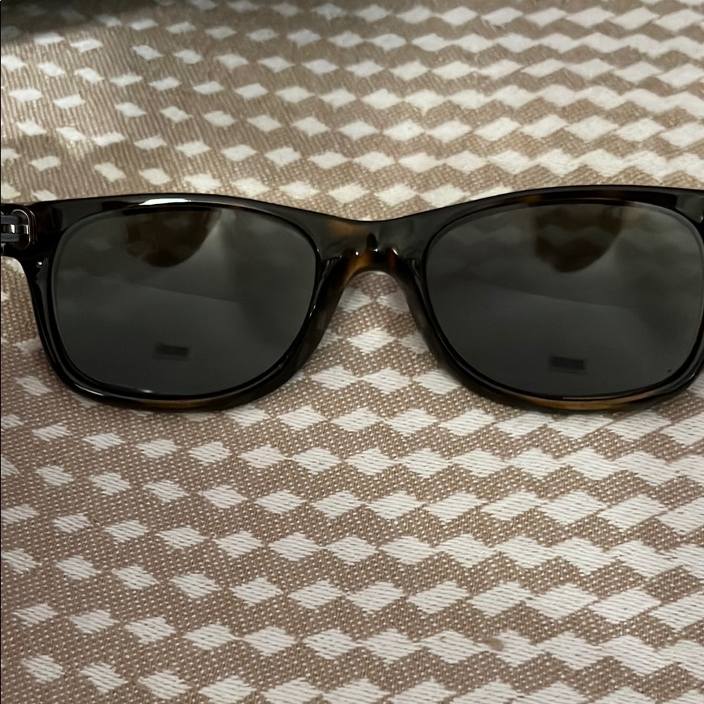 Ray-Ban Brown Wayfarer Glasses with Case